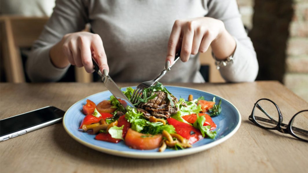 Losing Weight Without Being Hungry