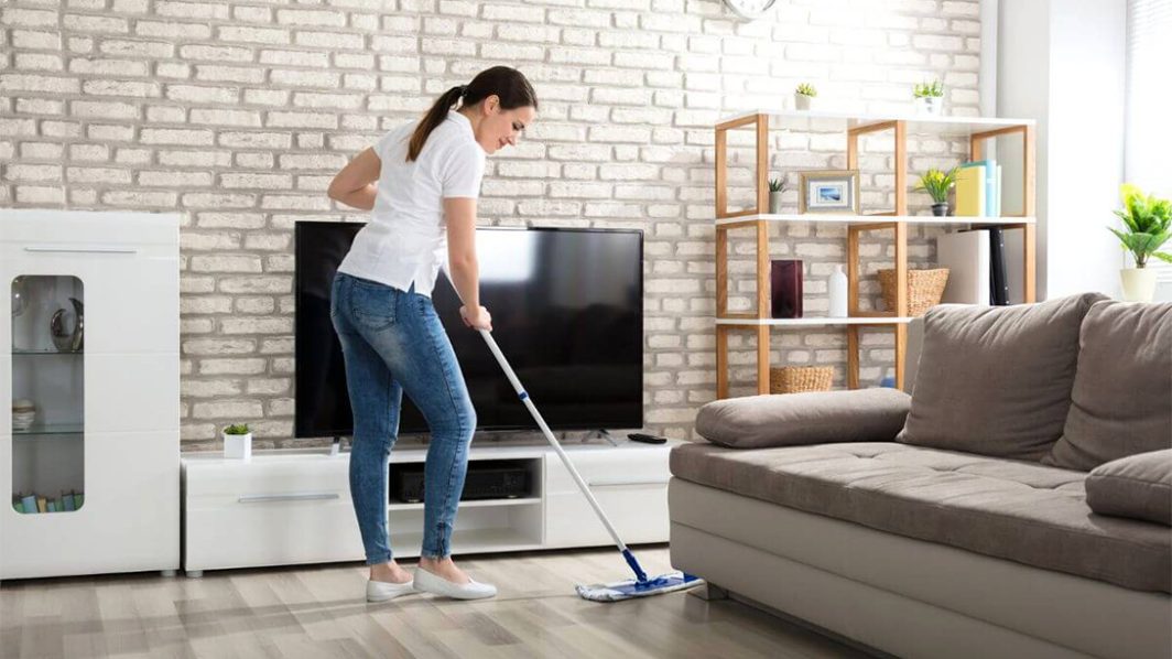 DANGERS OF USING HOUSEHOLD CLEANERS WITH CHLORINE