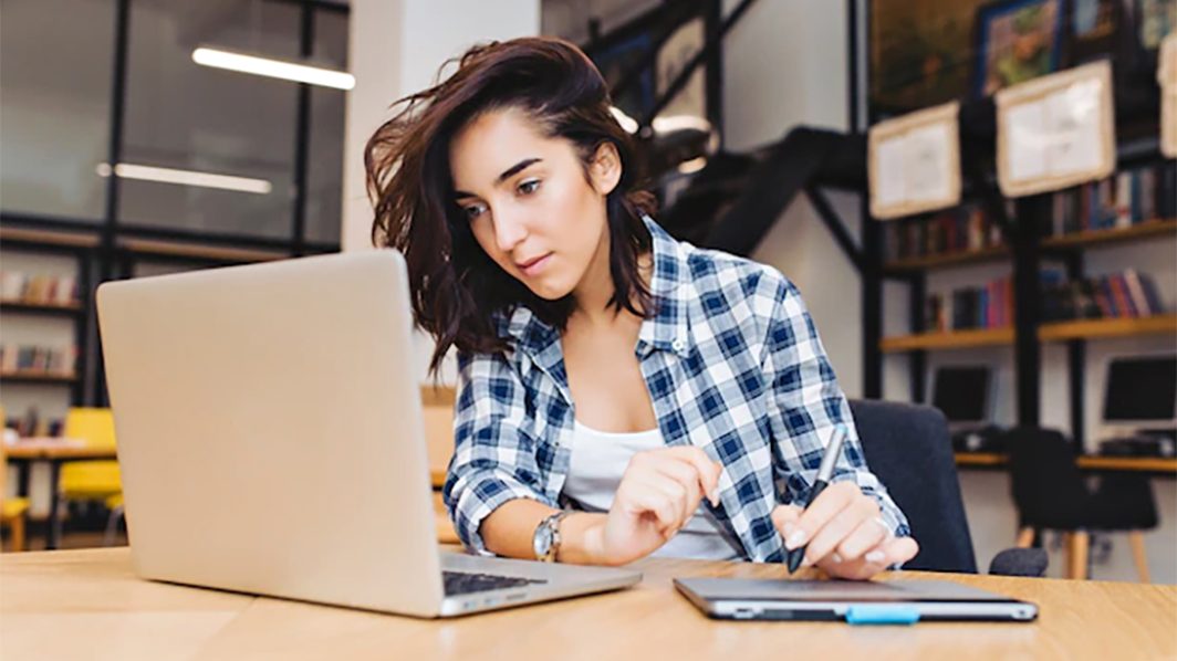 PREVENTING PAIN CAUSED BY LONG PERIODS OF COMPUTER USE