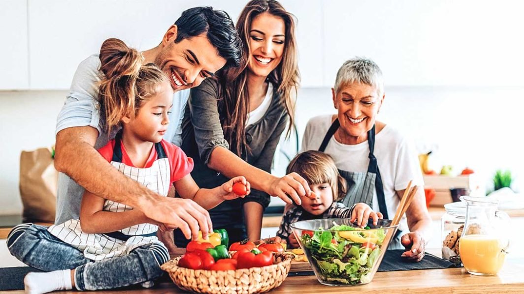 Reshape The Family Diet by Cyndi Thomas, ND
