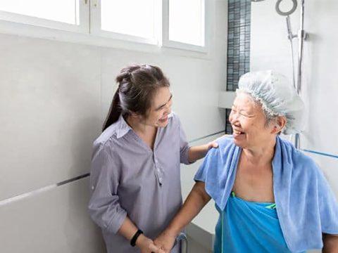 Bath Time For Your Alzheimer’s Patient