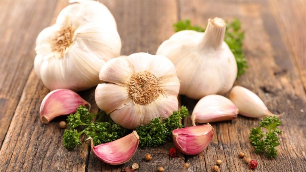 How Garlic Can Fight - and Cure - Ear Infections