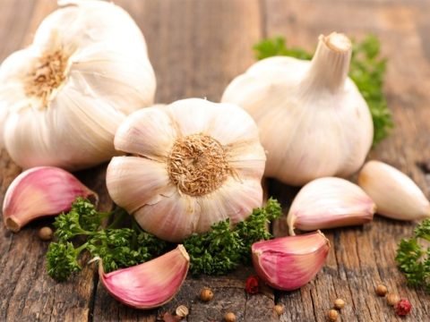 How Garlic Can Fight - and Cure - Ear Infections