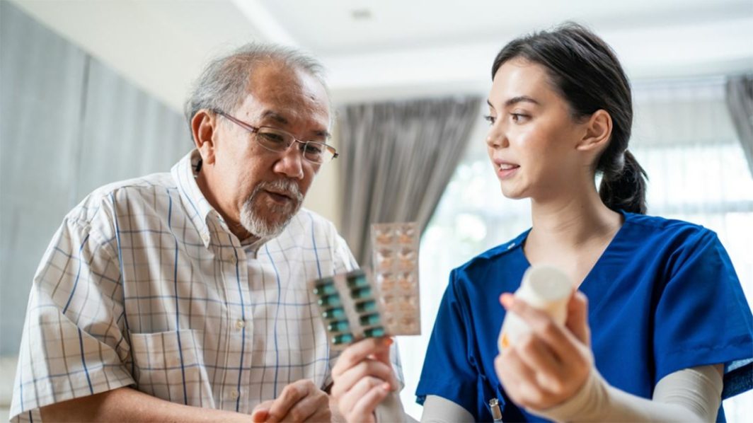 How to manage medications for your loved one with Alzheimer’s