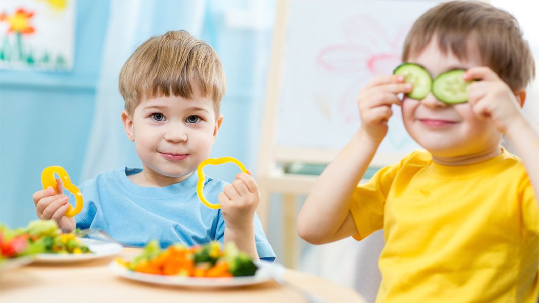 The Moms' Guide to Meal Makeovers