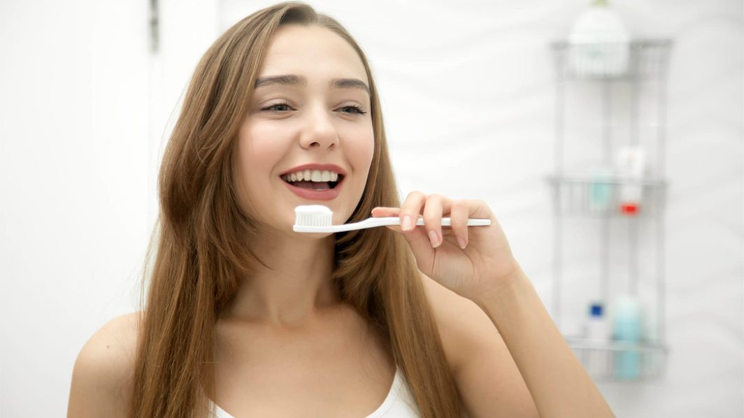 How to Brush Your Teeth